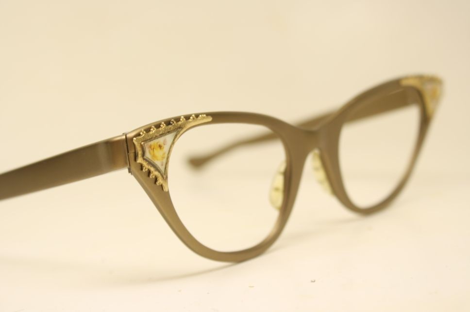 Tura cat eye glasses 