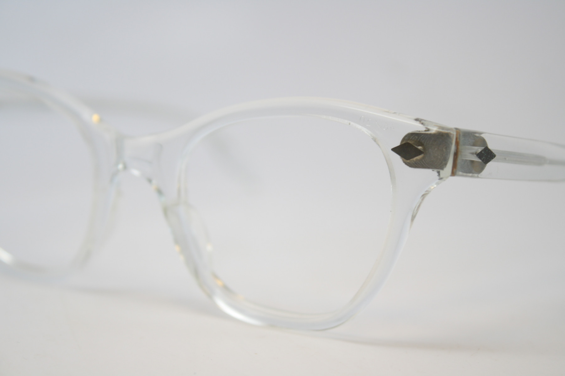 clear cat eye glasses
