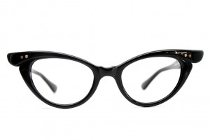 retro cat eye glasses